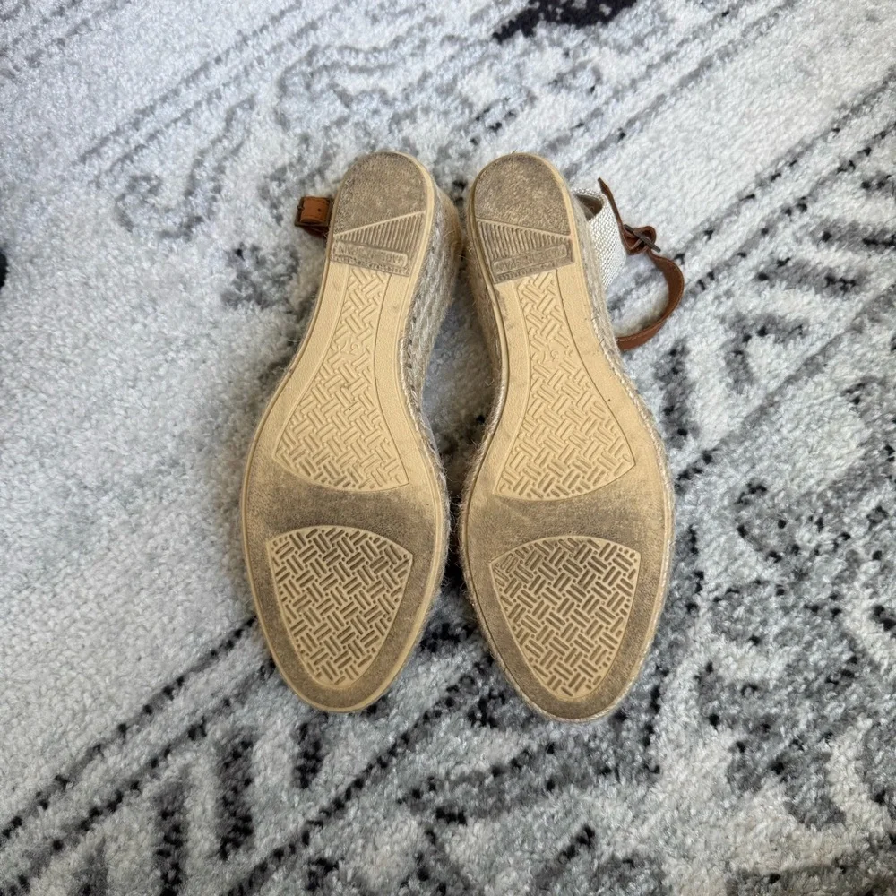 Verbenas Malena Taupe Suede Espadrille Wedges Size 6.5